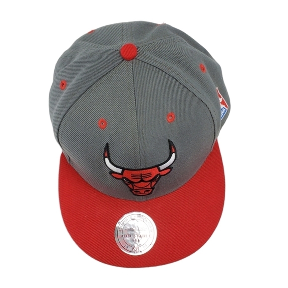 Chicago Bulls Mitchell & Ness Snapback Hat Cap Grey/Red Adult One size Canvas - Picture 2 of 10